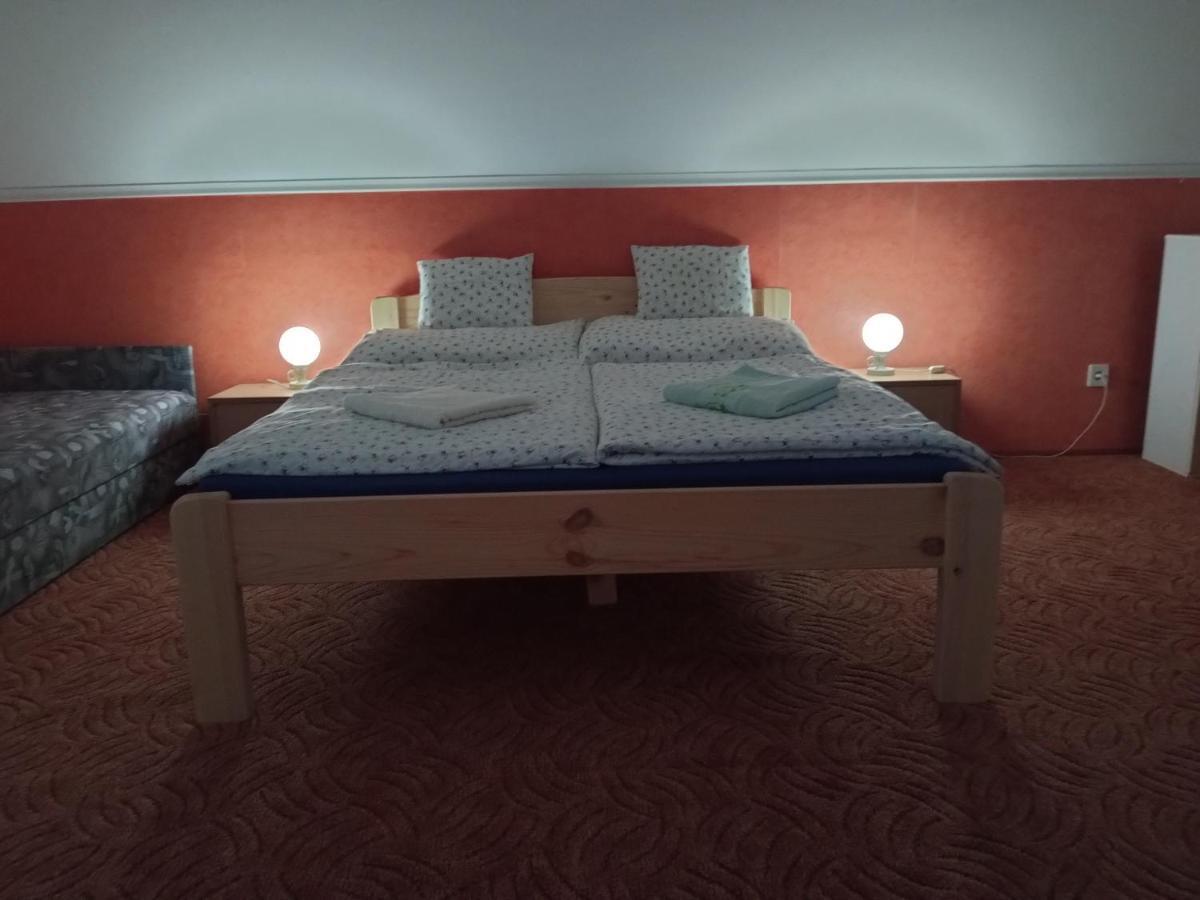 Holiday Apartmanhaz Залакарош Екстер'єр фото