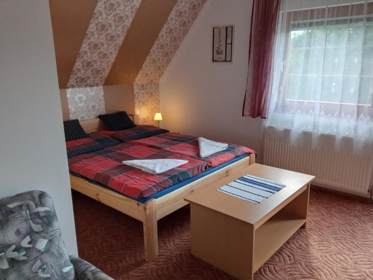 Holiday Apartmanhaz Залакарош Екстер'єр фото