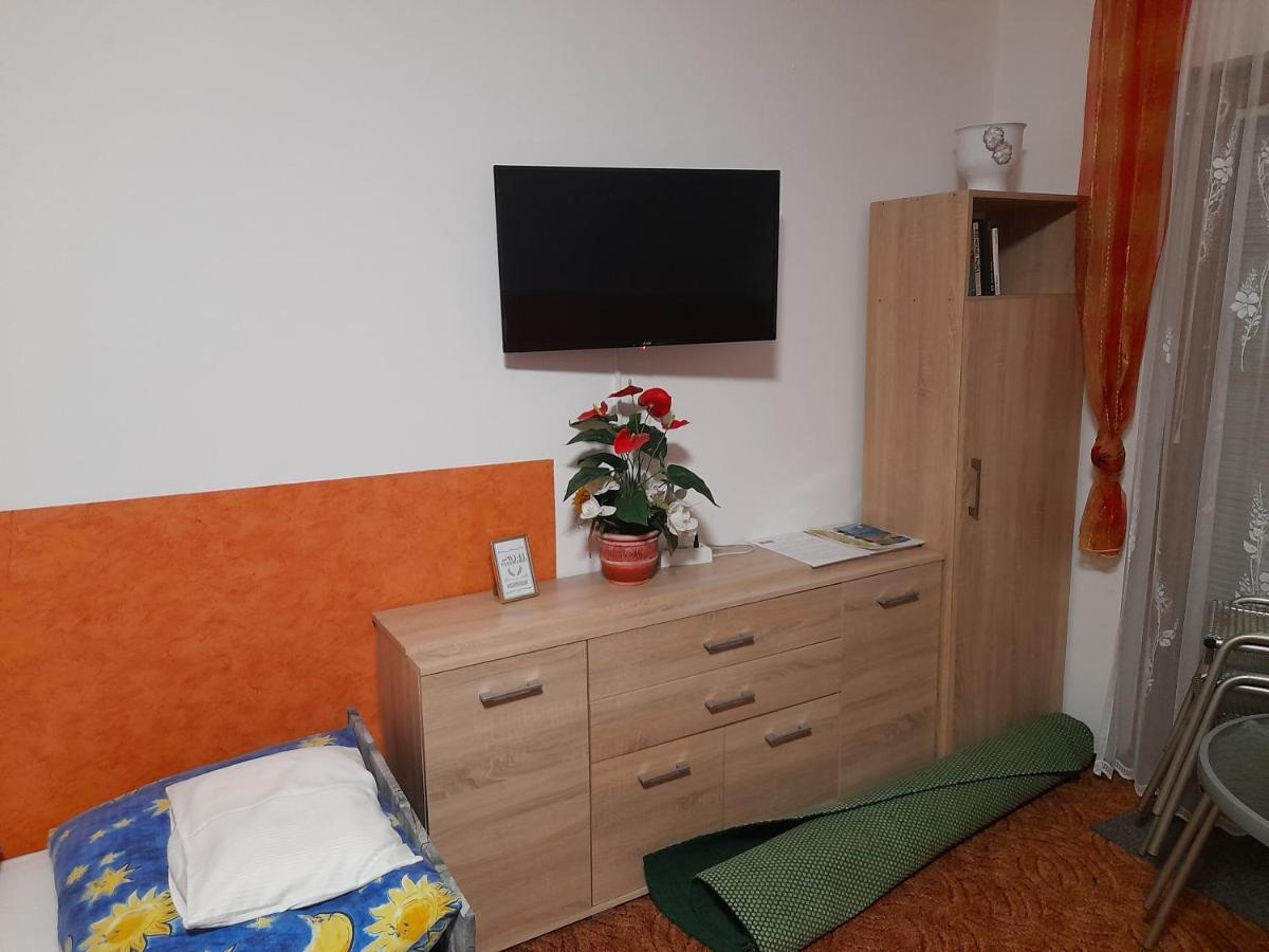 Holiday Apartmanhaz Залакарош Екстер'єр фото